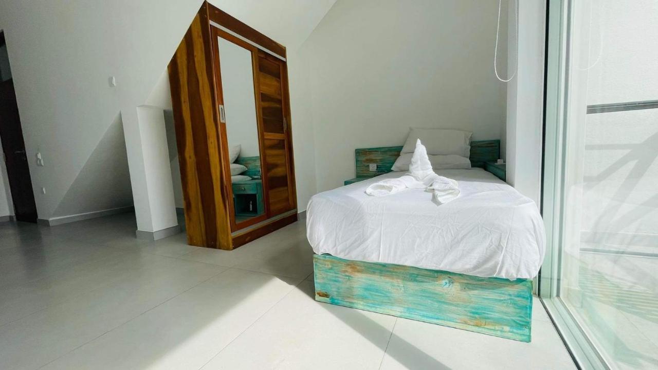 Villa La Kurumba Амбалангода Екстериор снимка