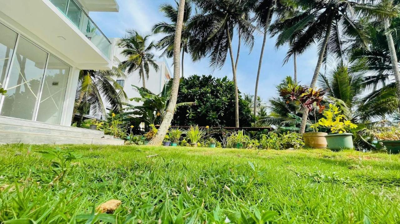 Villa La Kurumba Амбалангода Екстериор снимка