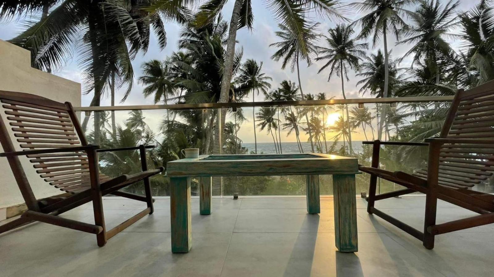 Villa La Kurumba Амбалангода Екстериор снимка
