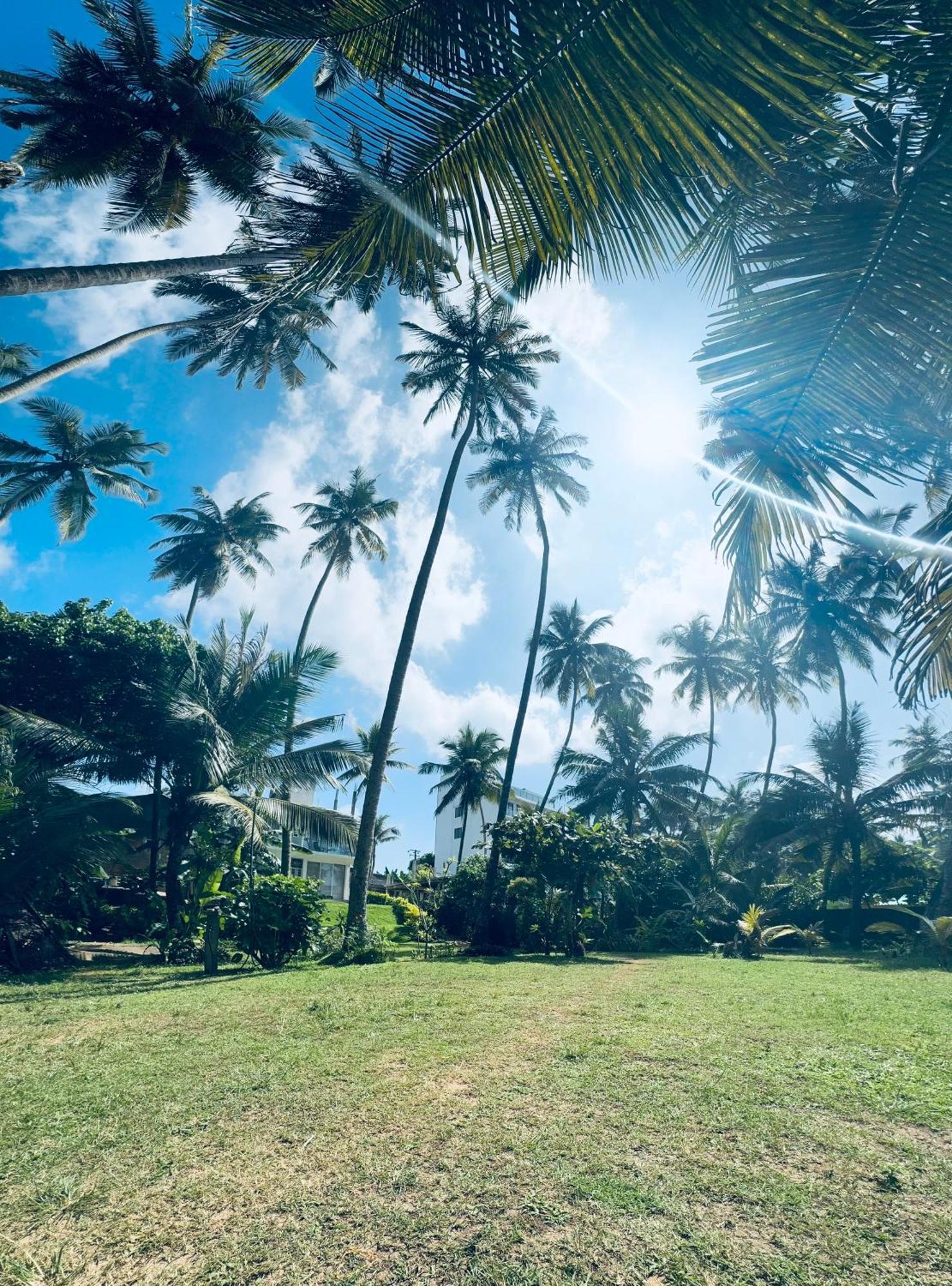 Villa La Kurumba Амбалангода Екстериор снимка